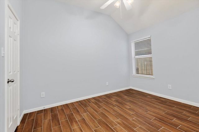 8215 Hayden Cove Drive, Tomball, TX 77375