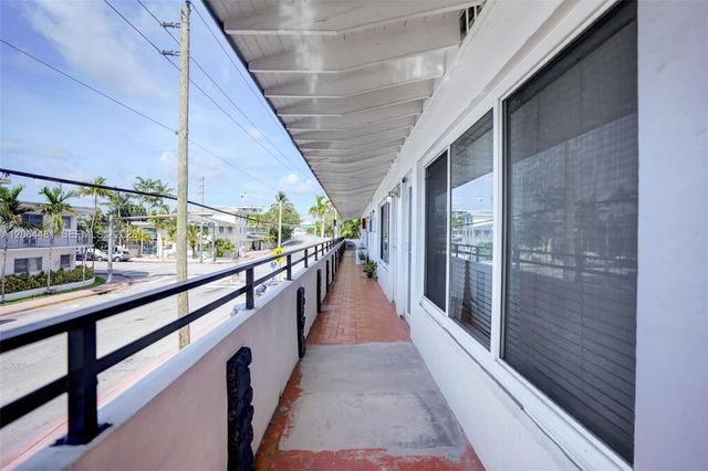 345 85th St, Miami Beach, FL 33141