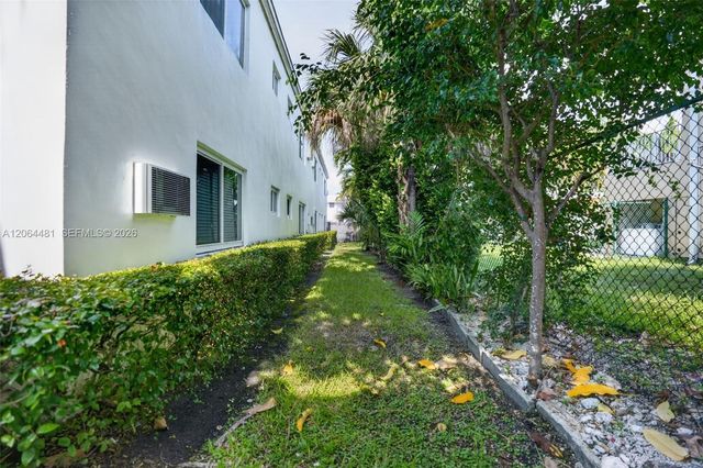345 85th St, Miami Beach, FL 33141