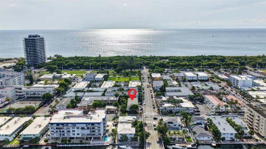 345 85th St, Miami Beach, FL 33141