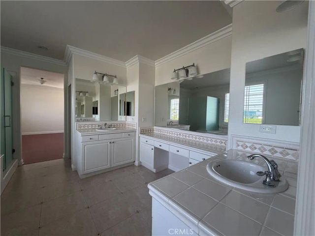 47 Snowdrop Tree, Irvine, CA 92606