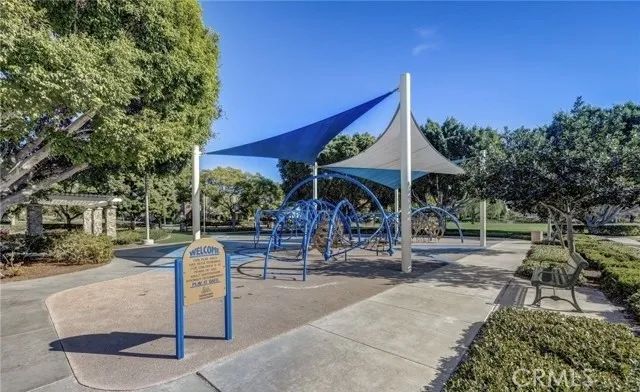 47 Snowdrop Tree, Irvine, CA 92606