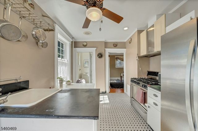 85 Spring Valley Ave, Hackensack City, NJ 07601