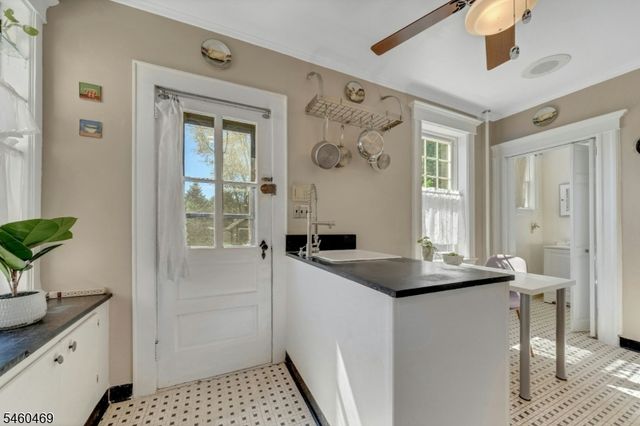 85 Spring Valley Ave, Hackensack City, NJ 07601