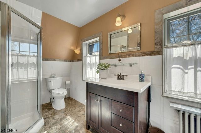 85 Spring Valley Ave, Hackensack City, NJ 07601