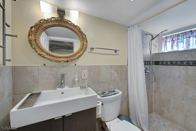 85 Spring Valley Ave, Hackensack City, NJ 07601
