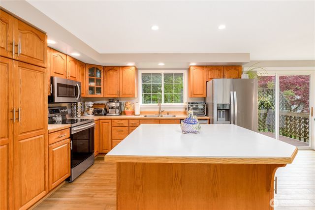 2126 Clipper Cove, Port Angeles, WA 98362