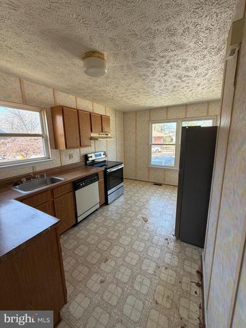 501 GLEN HEIGHTS AVE, Glen Burnie, MD 21061