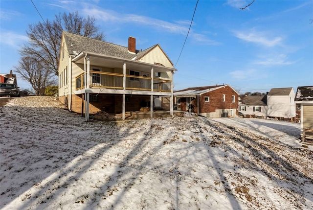 409 Arlington Ave, N Versailles, PA 15137