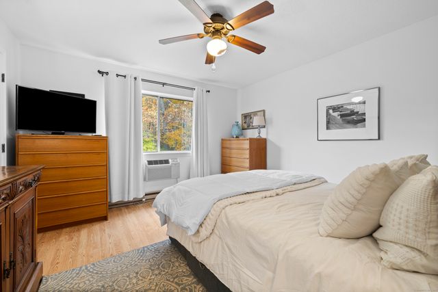 84 Stoneheights Drive 84, Waterford, CT 06385