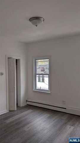 77 Chestnut Street, Paterson, NJ 07501