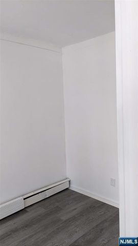 77 Chestnut Street, Paterson, NJ 07501