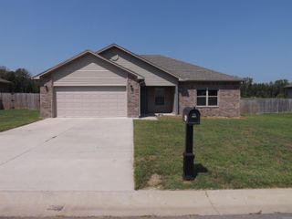 51 Ten Point, Ward, AR 72176