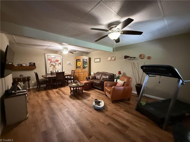 400 Croydon Lane, Winston-salem, NC 27107