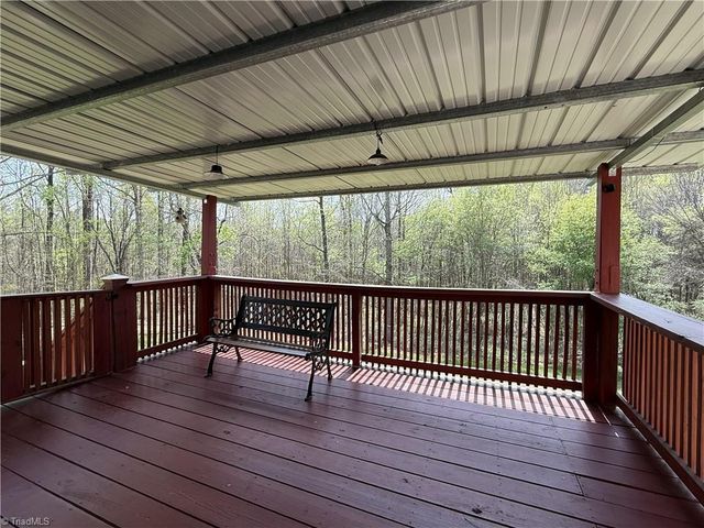 400 Croydon Lane, Winston-salem, NC 27107