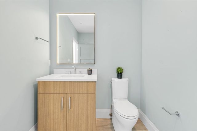 34 Oak Street 104, Boston, MA 02136