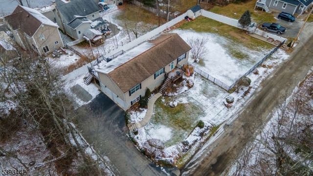 19 Ivy Pl, West Milford Twp., NJ 07480