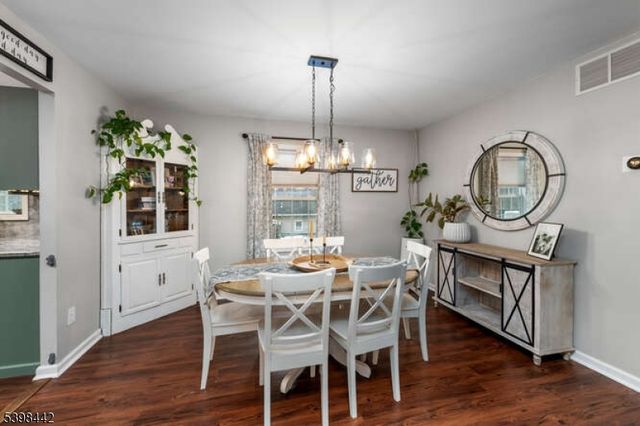 19 Ivy Pl, West Milford Twp., NJ 07480