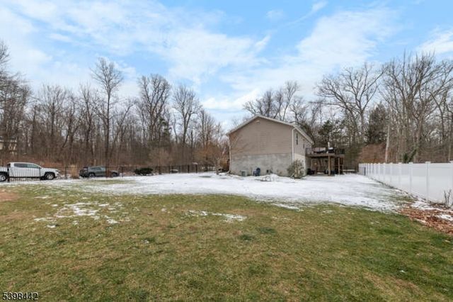 19 Ivy Pl, West Milford Twp., NJ 07480