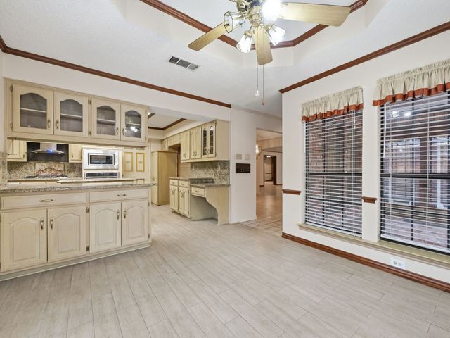 10211 Shadow Way, Dallas, TX 75243