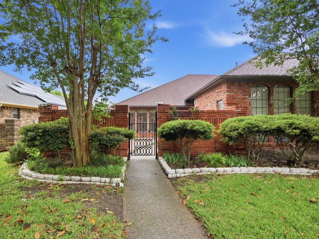 10211 Shadow Way, Dallas, TX 75243