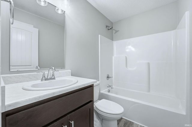 54953 Moonfish Court, Middlebury, IN 46540