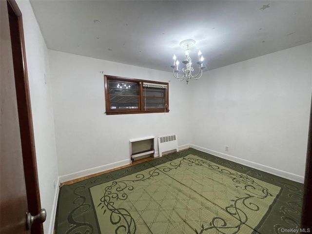 30 Oakcrest Avenue, Middle Island, NY 11953