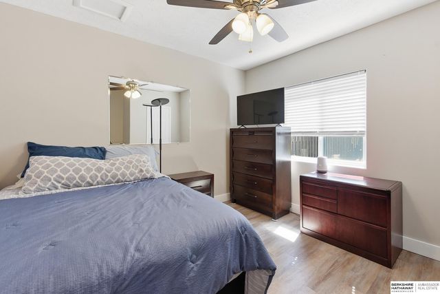 710 S Washington Street, Papillion, NE 68046