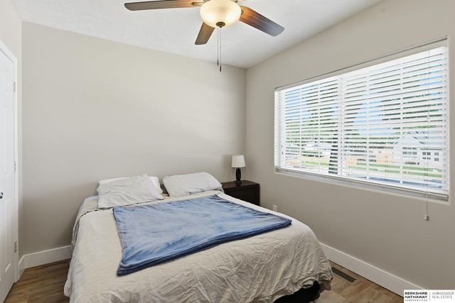 710 S Washington Street, Papillion, NE 68046