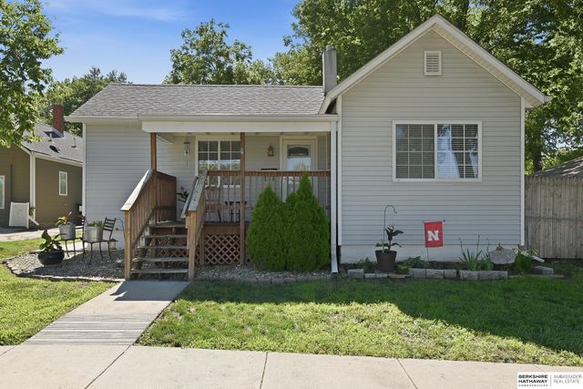 710 S Washington Street, Papillion, NE 68046