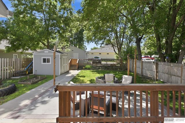 710 S Washington Street, Papillion, NE 68046