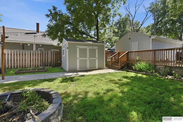 710 S Washington Street, Papillion, NE 68046