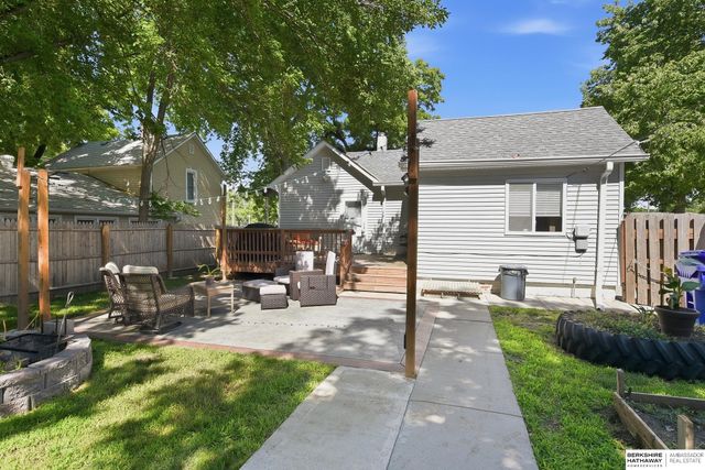 710 S Washington Street, Papillion, NE 68046