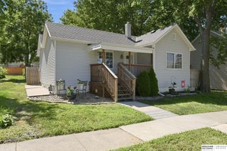 710 S Washington Street, Papillion, NE 68046
