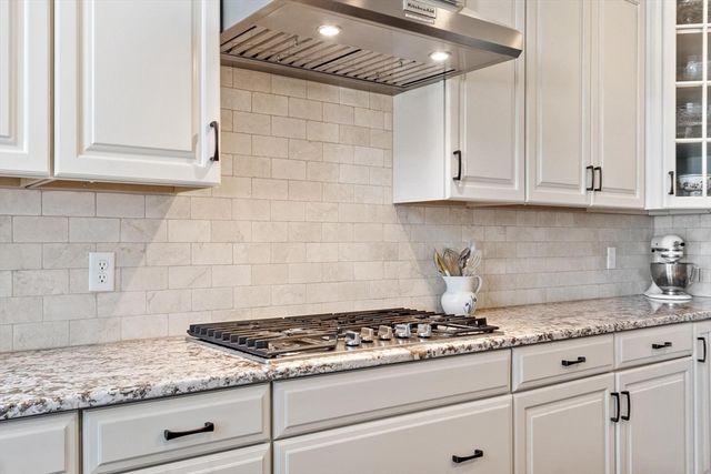 40 Phoebe St 101, Methuen, MA 01844