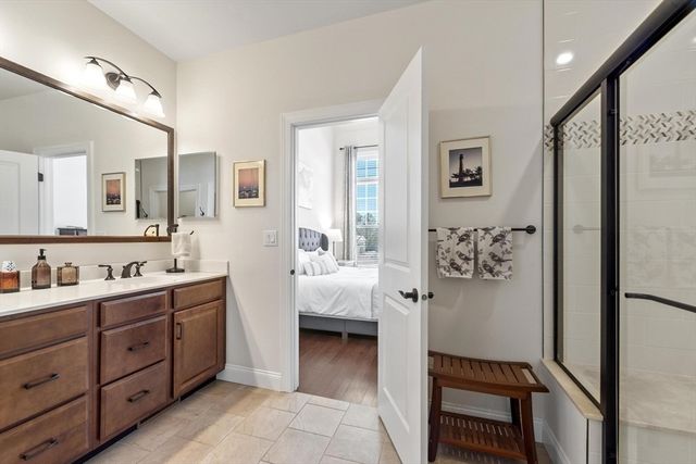 40 Phoebe St 101, Methuen, MA 01844