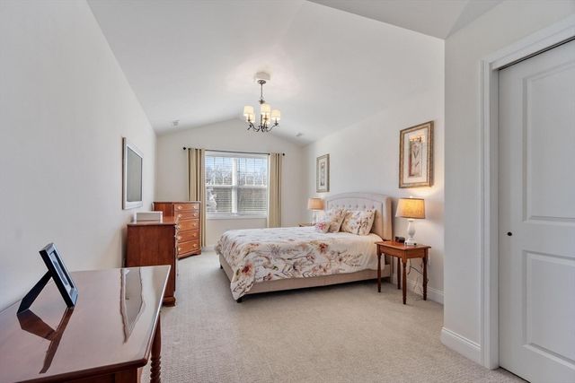 40 Phoebe St 101, Methuen, MA 01844