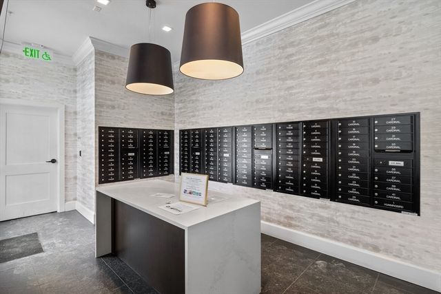 40 Phoebe St 101, Methuen, MA 01844