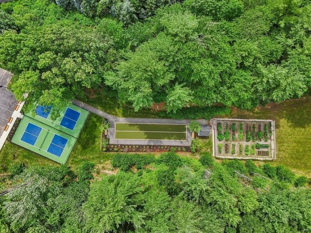 40 Phoebe St 101, Methuen, MA 01844