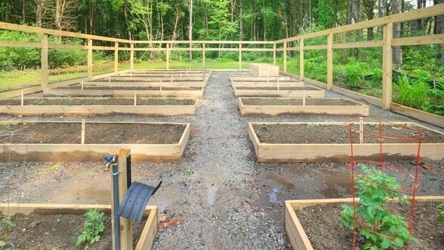 40 Phoebe St 101, Methuen, MA 01844