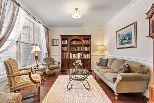 40 Phoebe St 101, Methuen, MA 01844