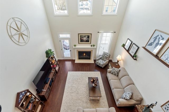 40 Phoebe St 101, Methuen, MA 01844