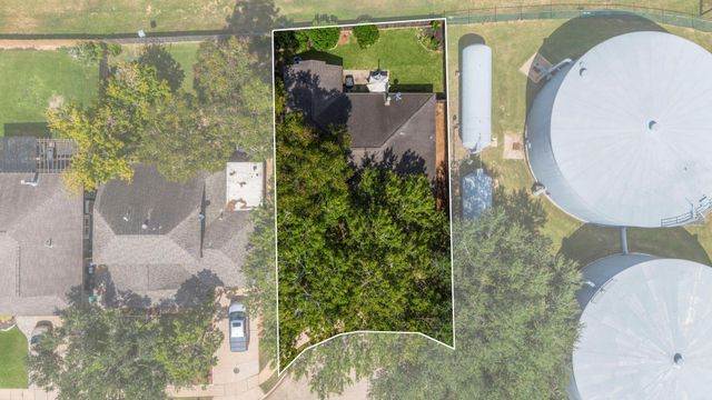 2437 Willow Bend Drive, Richmond, TX 77406