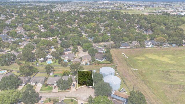2437 Willow Bend Drive, Richmond, TX 77406