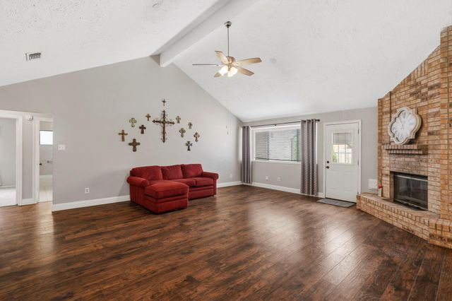 2437 Willow Bend Drive, Richmond, TX 77406
