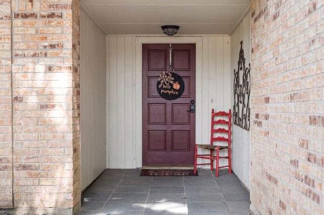 2437 Willow Bend Drive, Richmond, TX 77406
