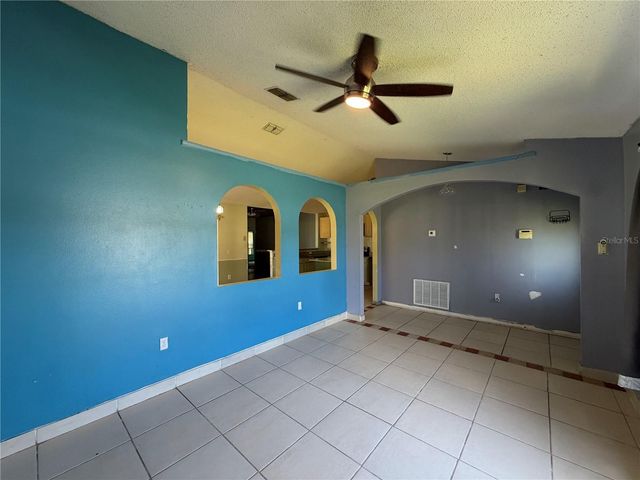 1011 EIFFEL LANE, Kissimmee, FL 34759
