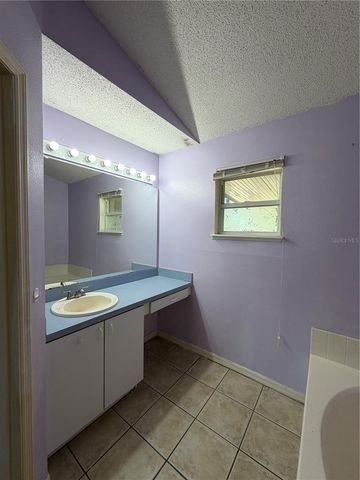 1011 EIFFEL LANE, Kissimmee, FL 34759
