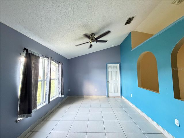 1011 EIFFEL LANE, Kissimmee, FL 34759