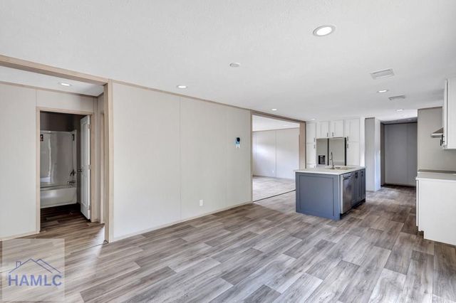 98 St Simons Street, Jesup, GA 31545